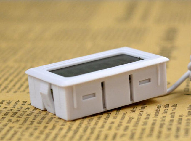 Multi-Purpose Digital Aquarium Thermometer – Accurate Temperature Measurement