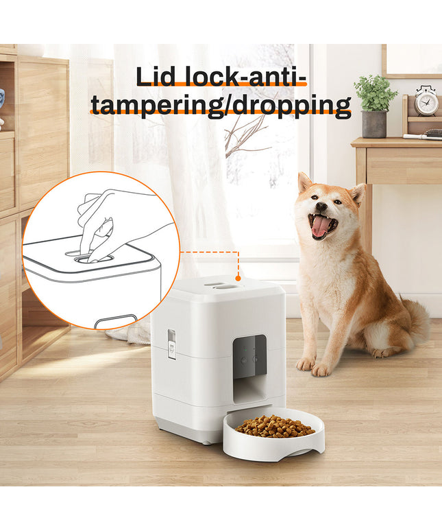 Pet Smart Feeder 2L Dog and Cat Feeding Machine with WiFi Timing in White and Black variants, available at www.petpexi.com