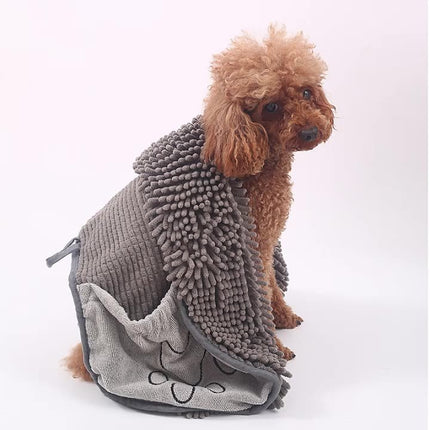 Grey chenille pet towel by Petpexi, super absorbent and soft fiber for fast drying and grooming comfort for dogs and cats

