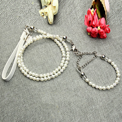 Elegant white pearl dog collar with matching leash – stylish, durable, perfect for walks. Available at petpexi.com with free fast USA shipping